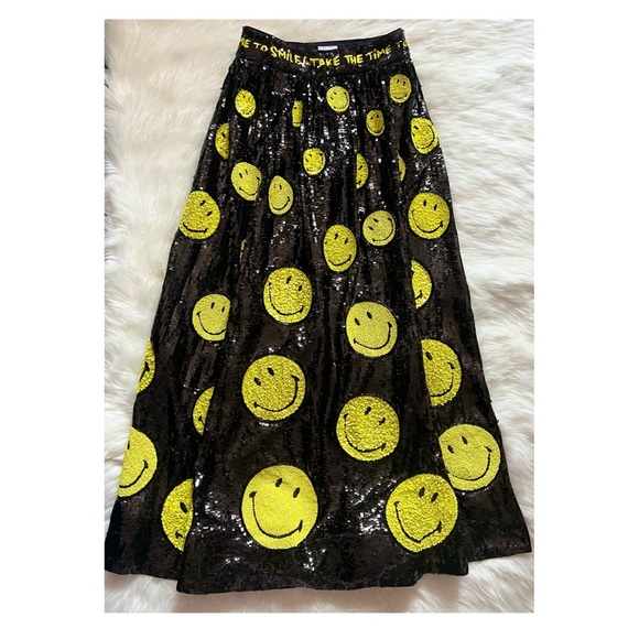 New! ALICE + OLIVIA Smiley Limited Edition Tina Sequin Gown Maxi Skirt - Picture 10 of 16